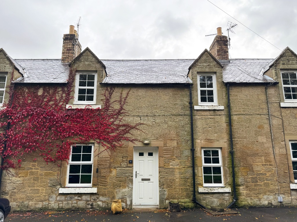 West Mains - property photo 1