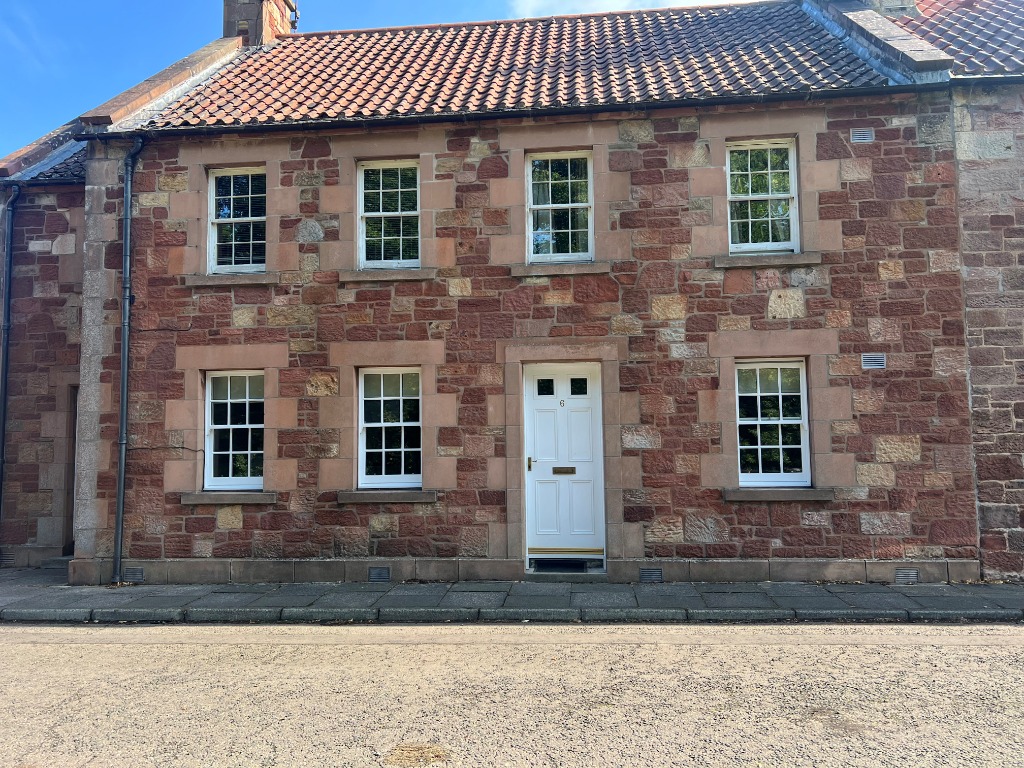 The High Street - property photo 1