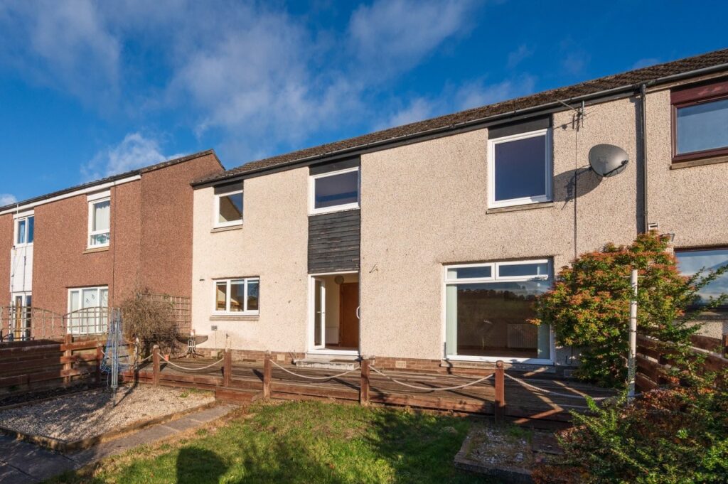 10 Honeylees Drive, Tweedbank - property photo 1